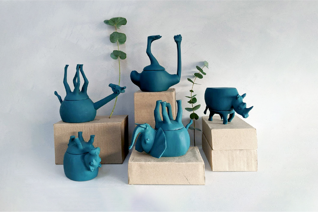 A set of 5 upside down jungle animals available on the WAKOYO online store